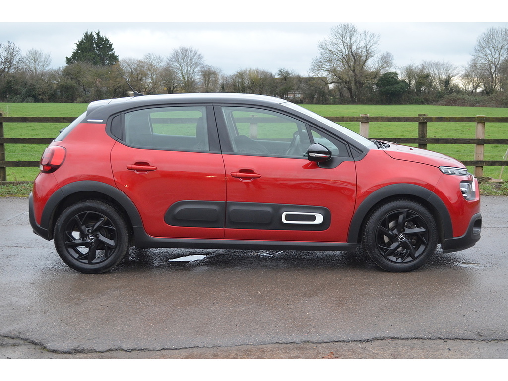 Citroen C3 1.2 Puretech 110 Shine Plus Eat6 Black #9