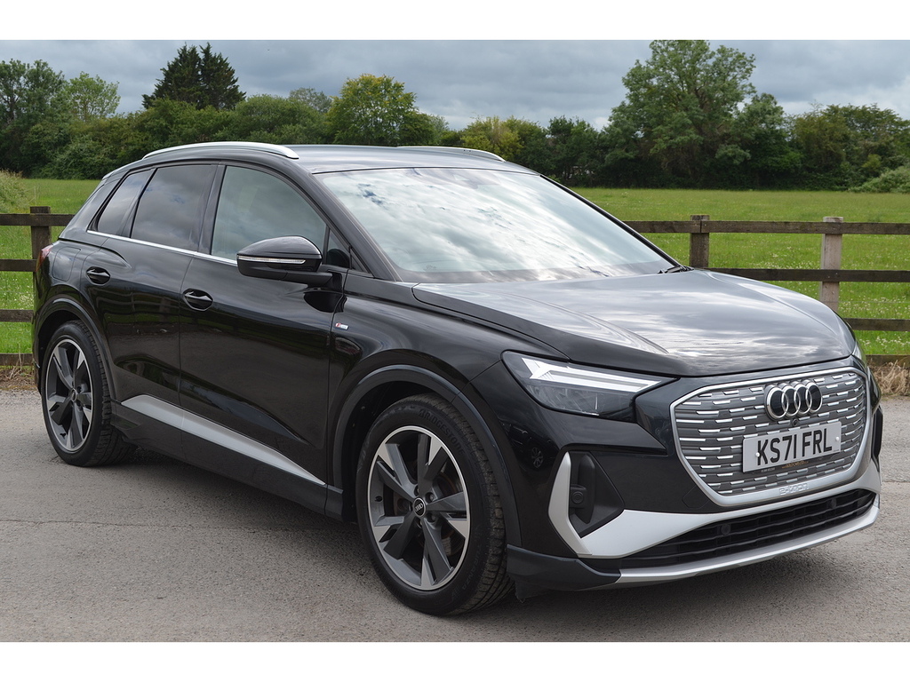 Audi Q4 E Tron S Line Black