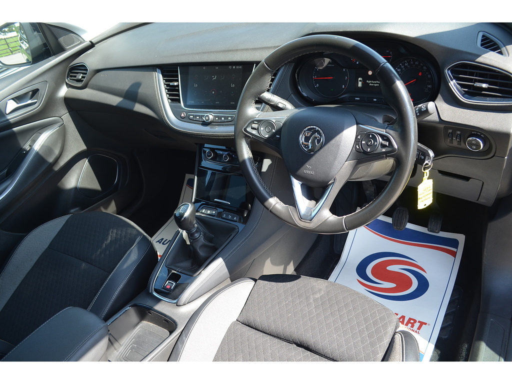 Vauxhall Grandland X Turbo Sri Nav Grey #2
