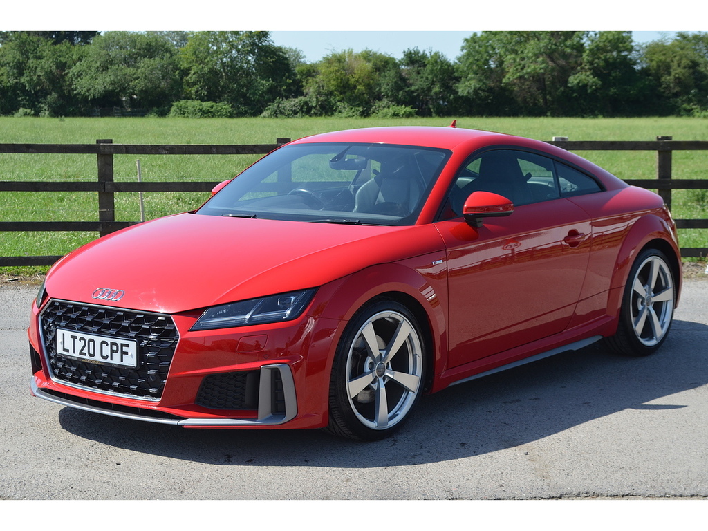 Audi TT Tfsi S Line Red #4