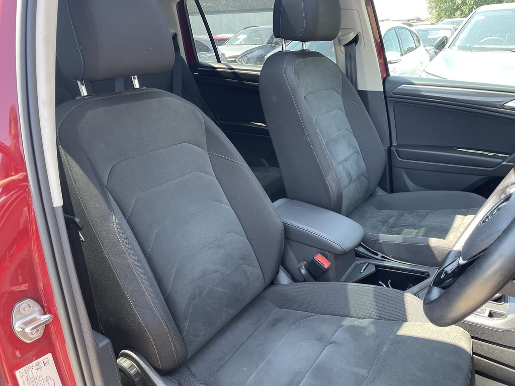 Volkswagen Tiguan Allspace Tdi Sel Red #3