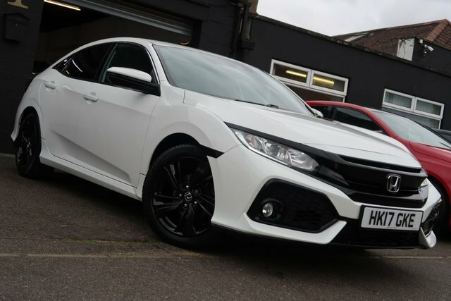 Honda Civic 2017 1.0 Vtec Turbo Sr Hatchback Cvt Eu White #2
