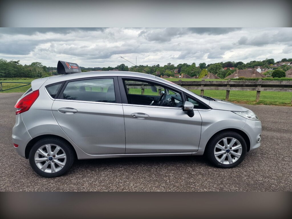 Ford Fiesta 1.25 Zetec Hatchback 133 Gkm, Silver #6