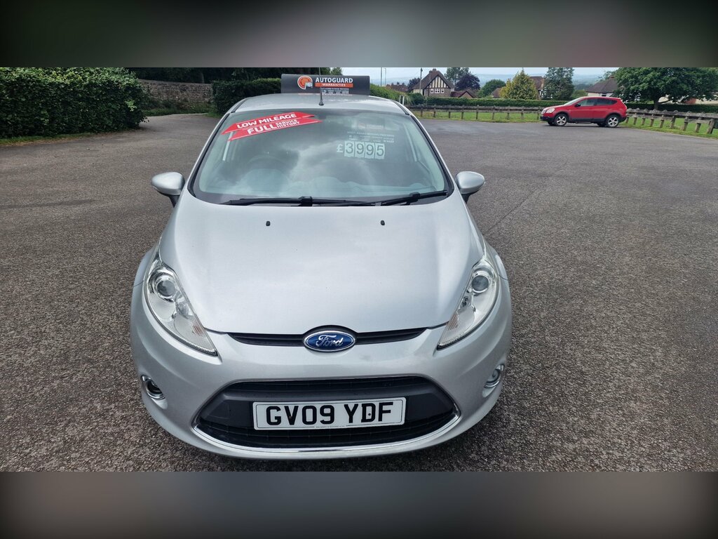 Ford Fiesta 1.25 Zetec Hatchback 133 Gkm, Silver