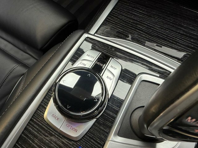 BMW 7 Series 730D Xdrive Mht Blue #51
