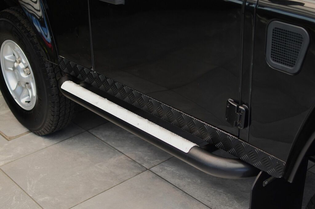 Land Rover Defender Silver #18