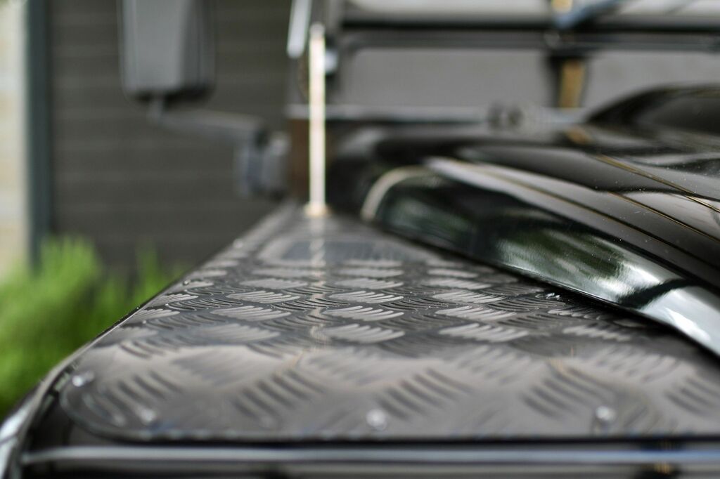 Land Rover Defender Silver #29