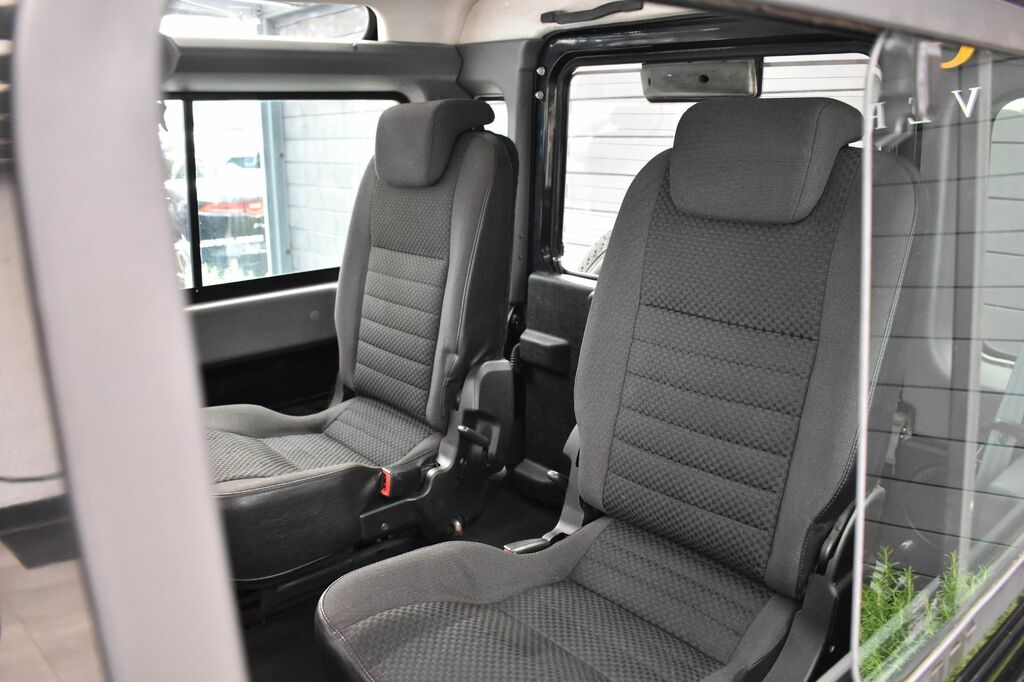 Land Rover Defender Silver #58