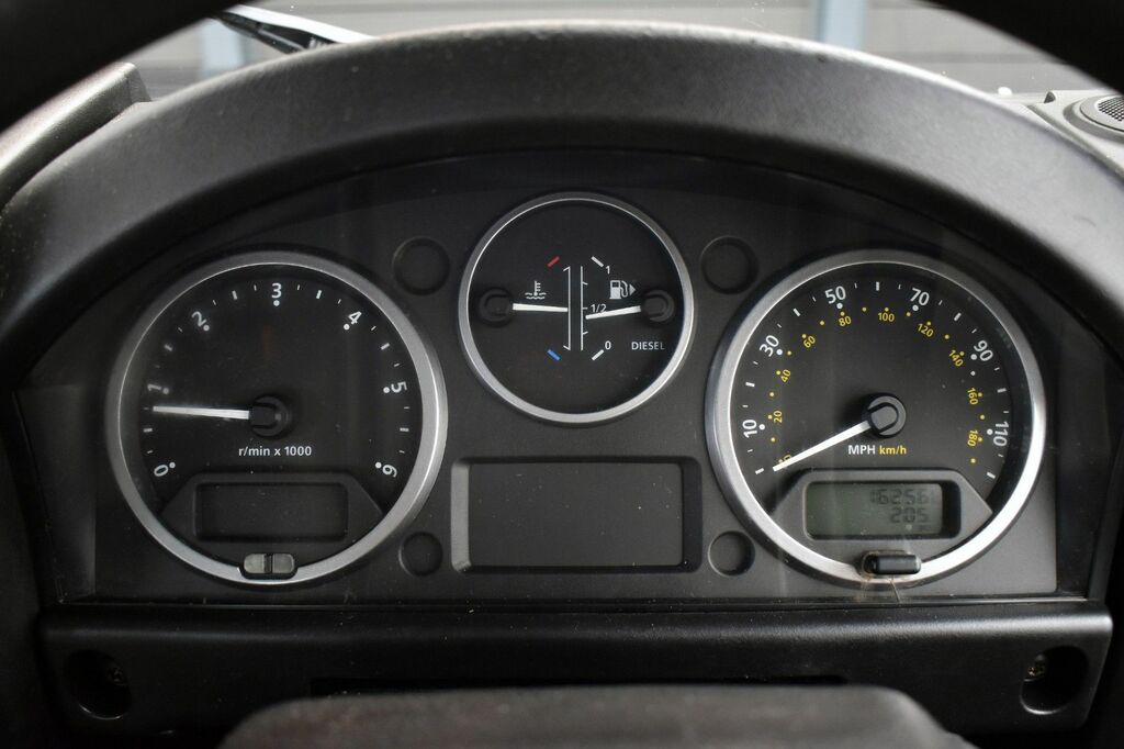 Land Rover Defender Silver #50
