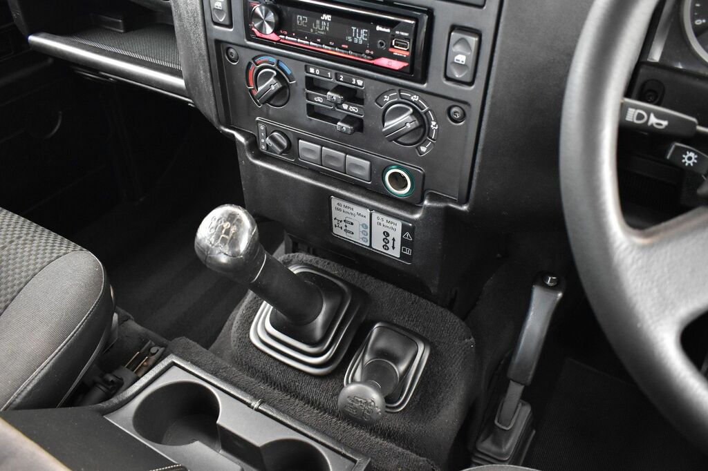 Land Rover Defender Silver #17