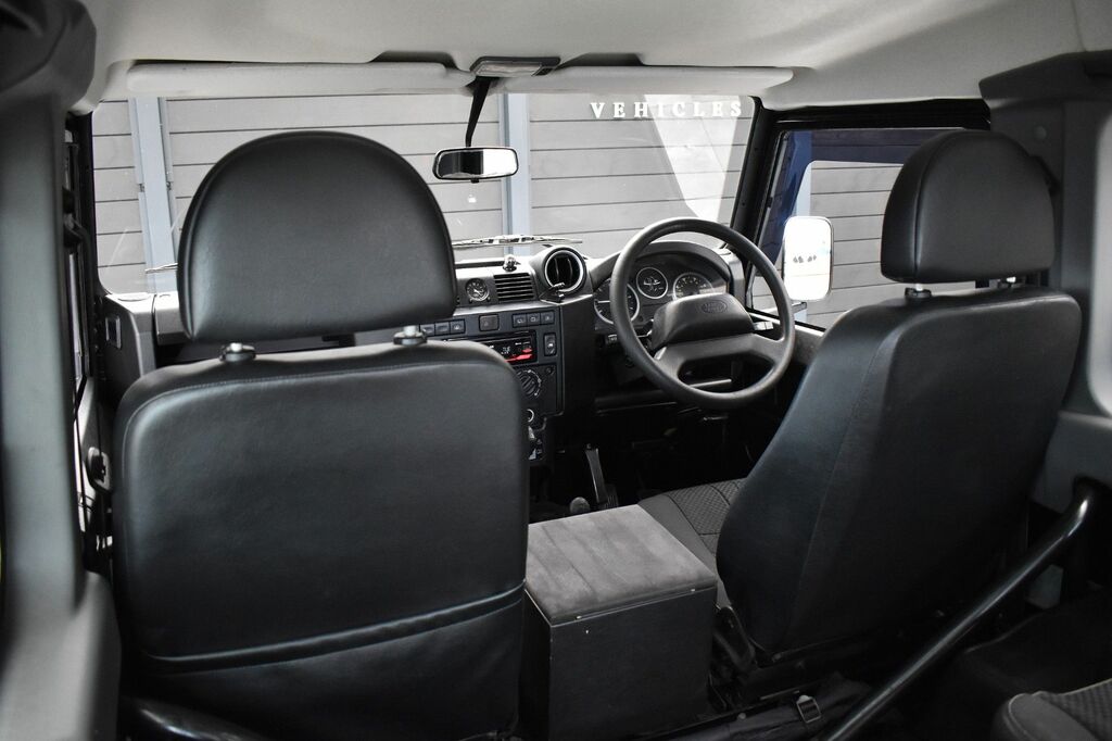 Land Rover Defender Silver #37