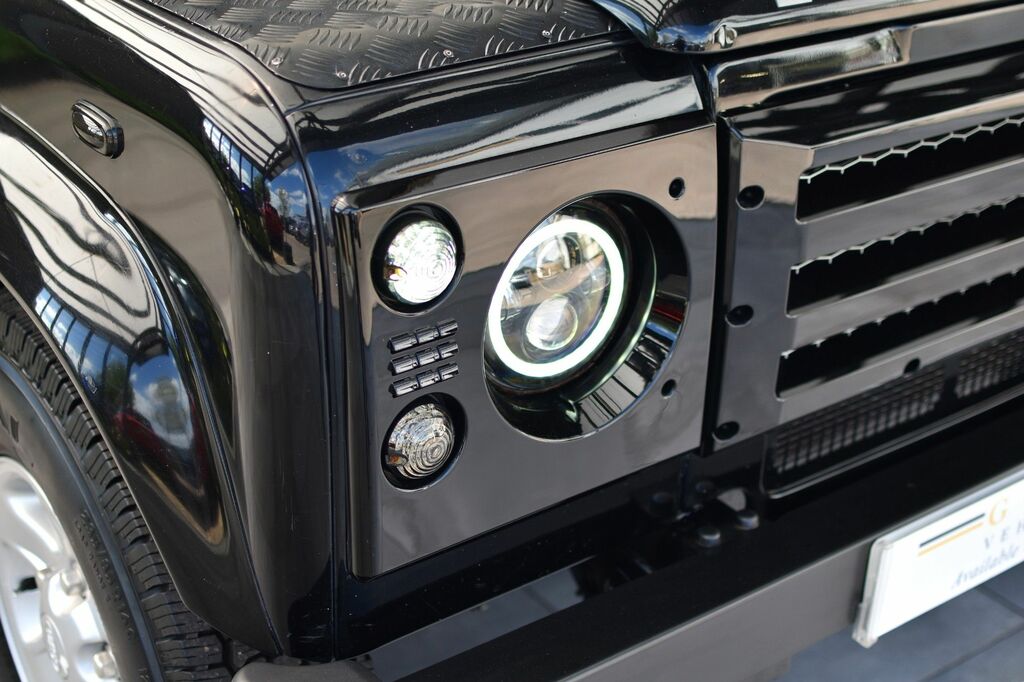 Land Rover Defender 2.4 Tdci County Station Wagon 4W Black #6