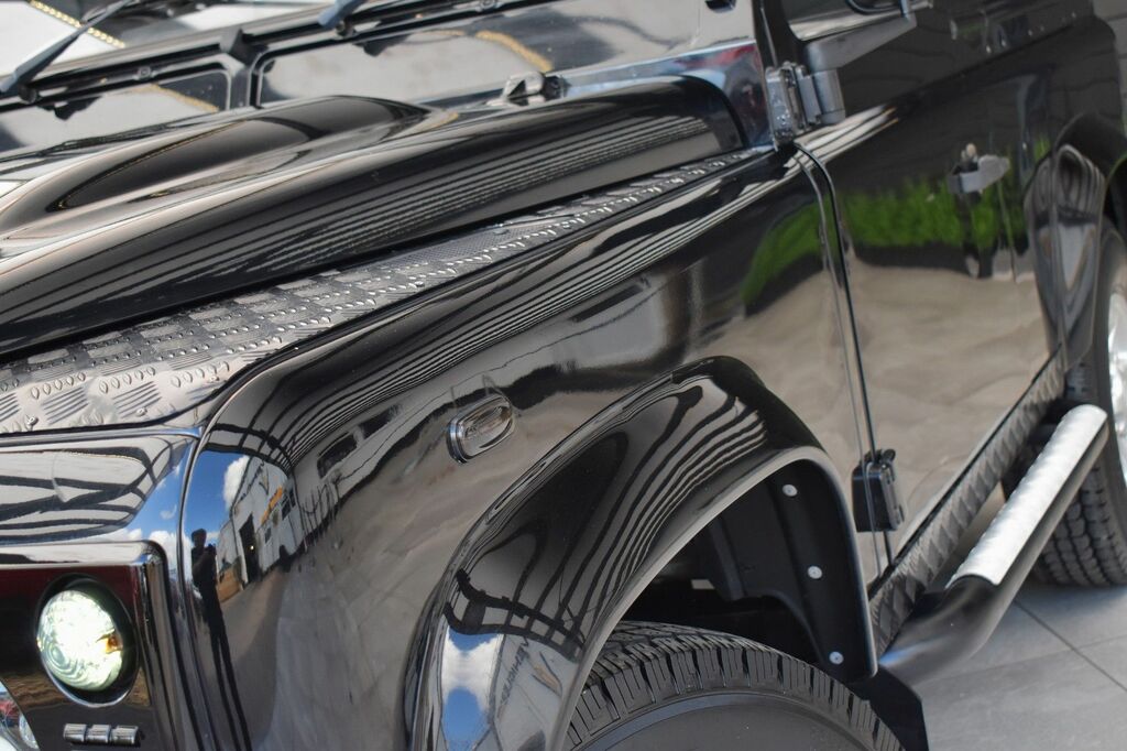 Land Rover Defender Silver #47