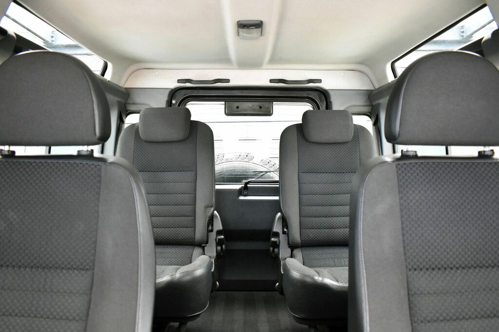 Land Rover Defender Silver #9