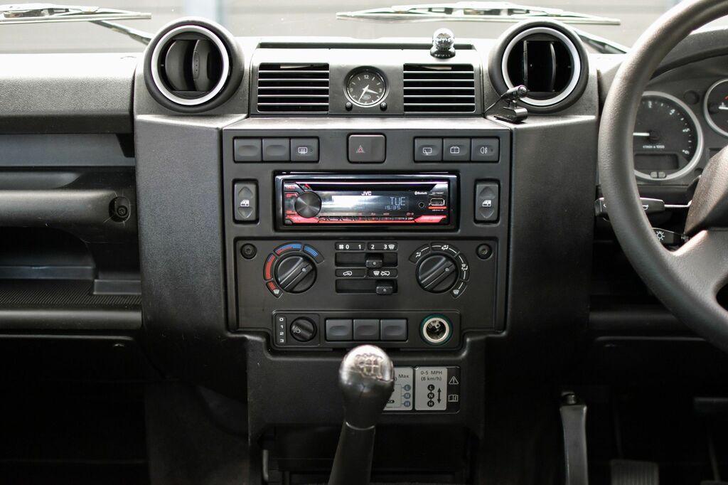 Land Rover Defender Silver #19