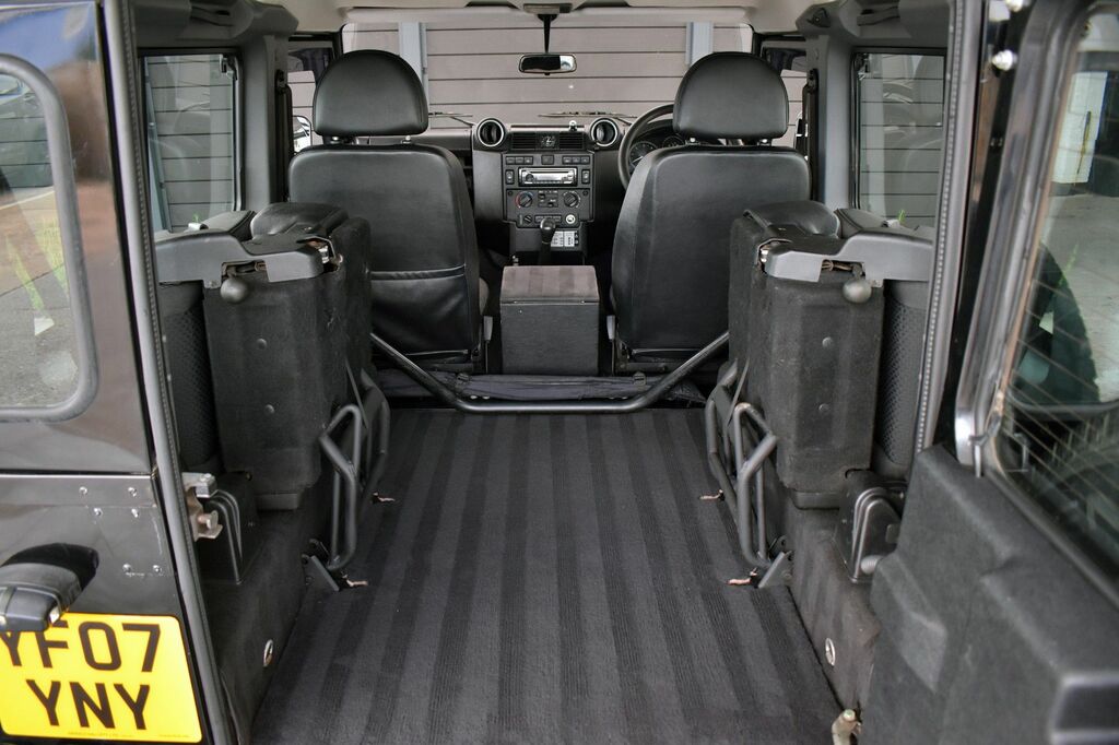 Land Rover Defender Silver #28