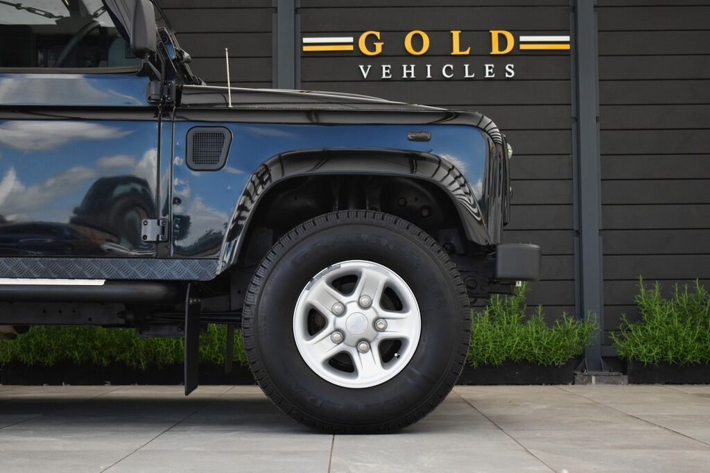 Land Rover Defender Silver #36