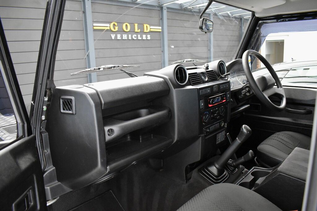 Land Rover Defender Silver #15