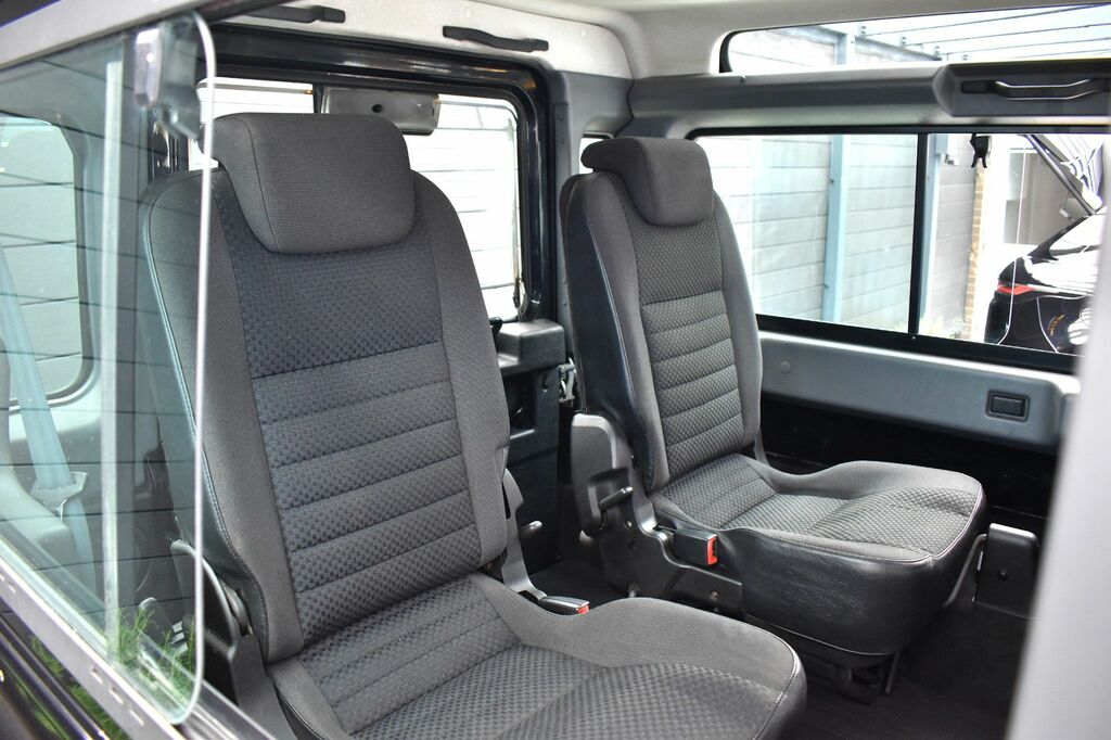 Land Rover Defender Silver #56