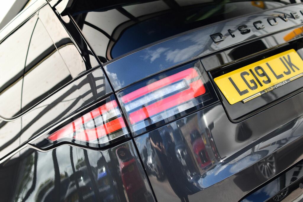 Land Rover Discovery 3 .0 Sdv6 Se 302 Bhp White #26