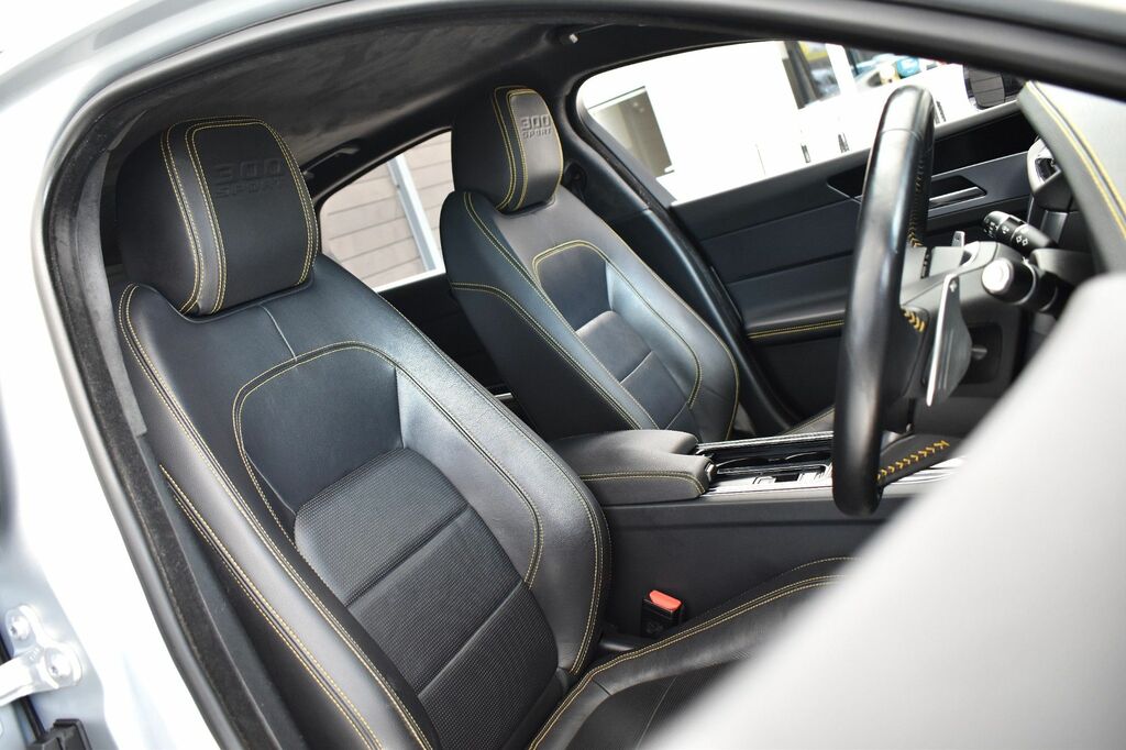 Jaguar XF 2.0I 300 Sport Saloon Awd Euro 6 Silver #2