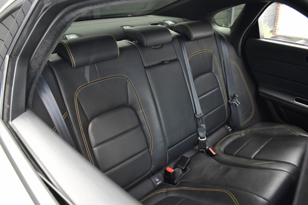 Jaguar XF 2.0I 300 Sport Saloon Awd Euro 6 Silver #3