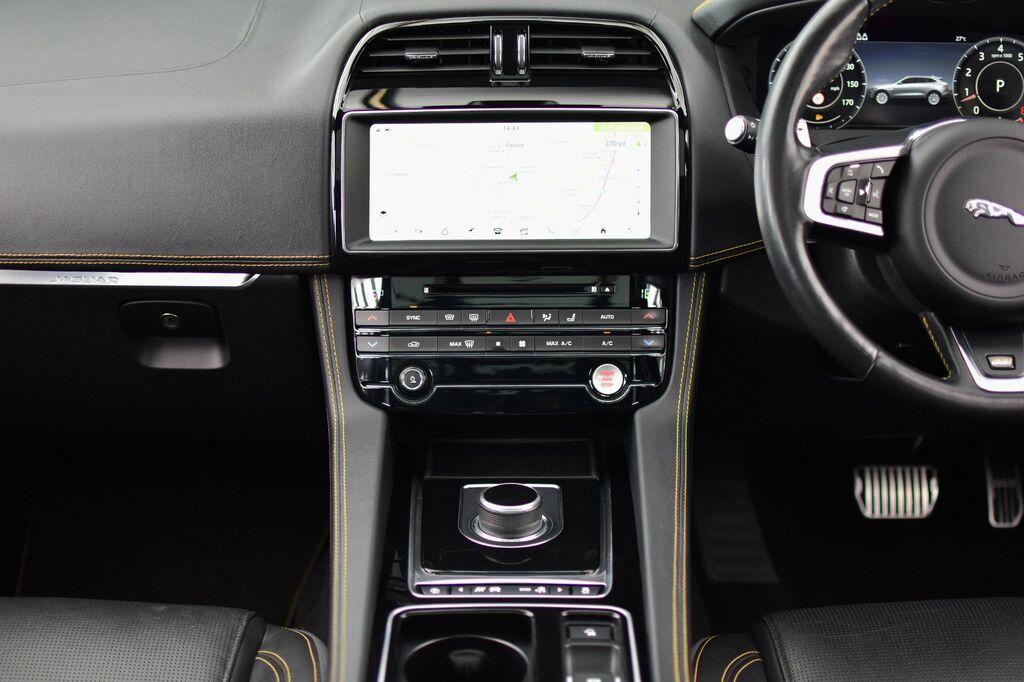 Jaguar F-Pace 3.0 D300 V6 Portfolio Suv Awd Euro Red #67