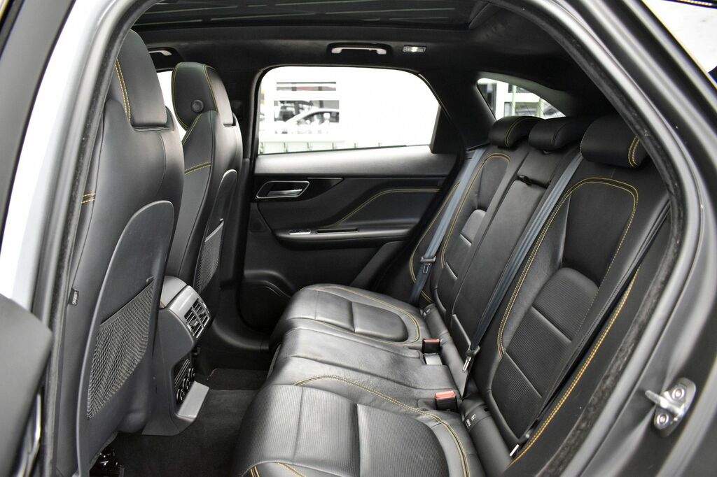 Jaguar F-Pace 3.0 D300 V6 Portfolio Suv Awd Euro Red #14
