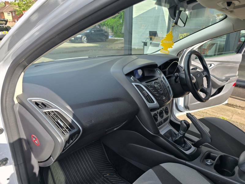 Ford Focus 1.6 Zetec S Powershift Euro 5 Grey #17