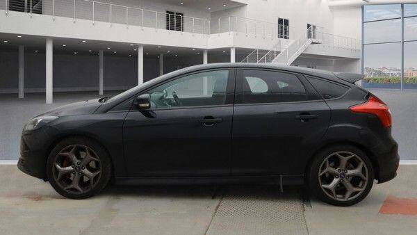 Ford Focus 1.6 Tdci Titanium X Red #10