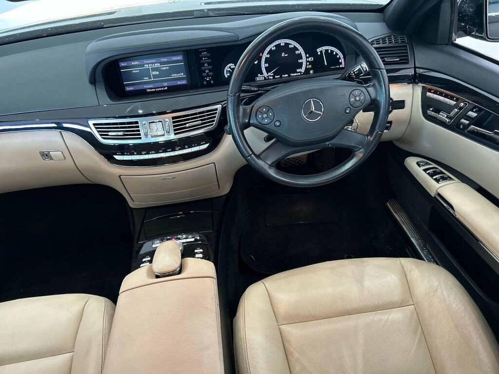 Mercedes-Benz S Class S350 Bluetec Silver #37
