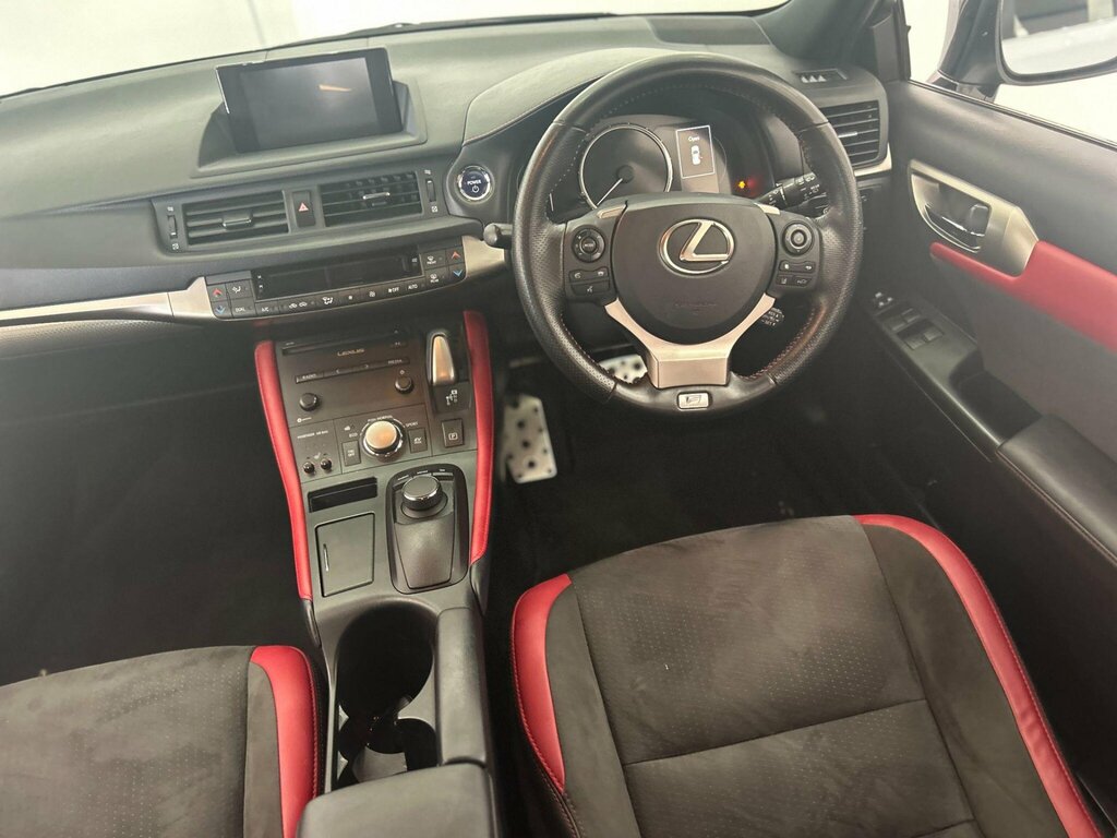 Lexus CT 1.8 200H Takumi E-cvt Euro 6 Ss White #17