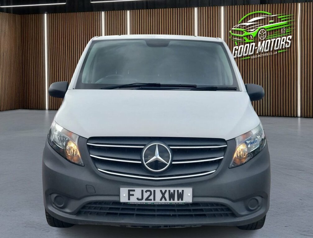 Mercedes-Benz eVito Mpv White #4