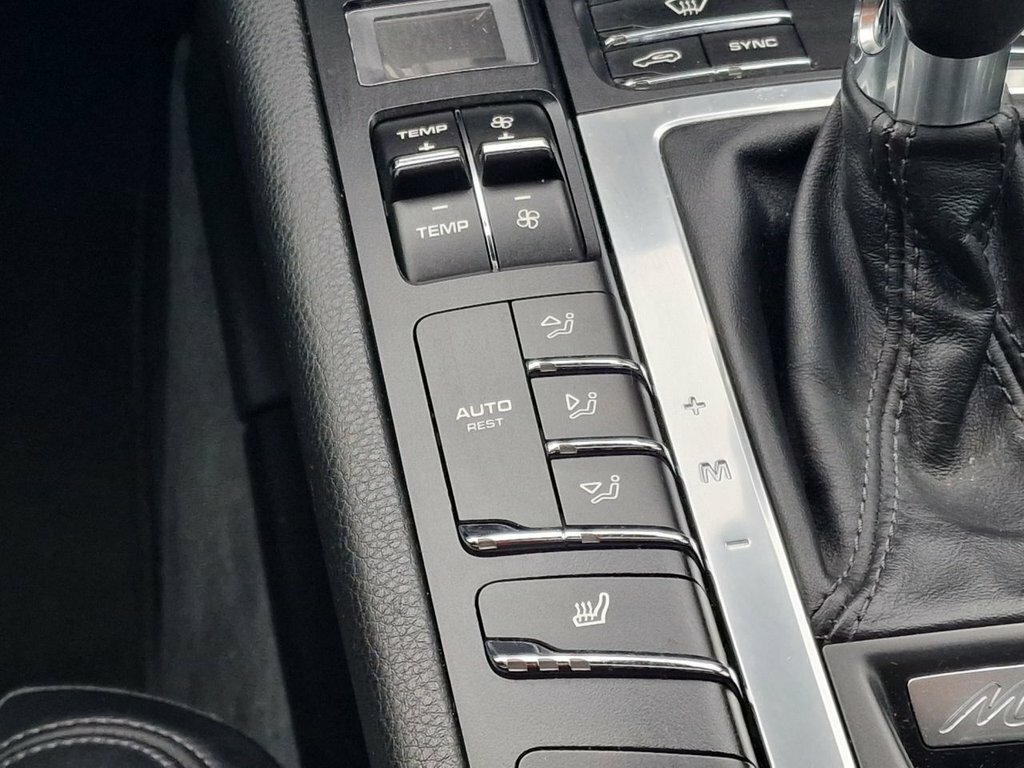 Porsche Macan 5dr Pdk Grey #32