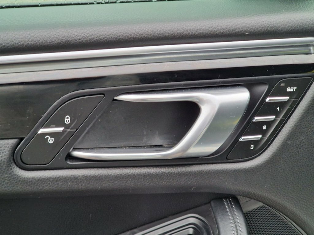 Porsche Macan 5dr Pdk Grey #58