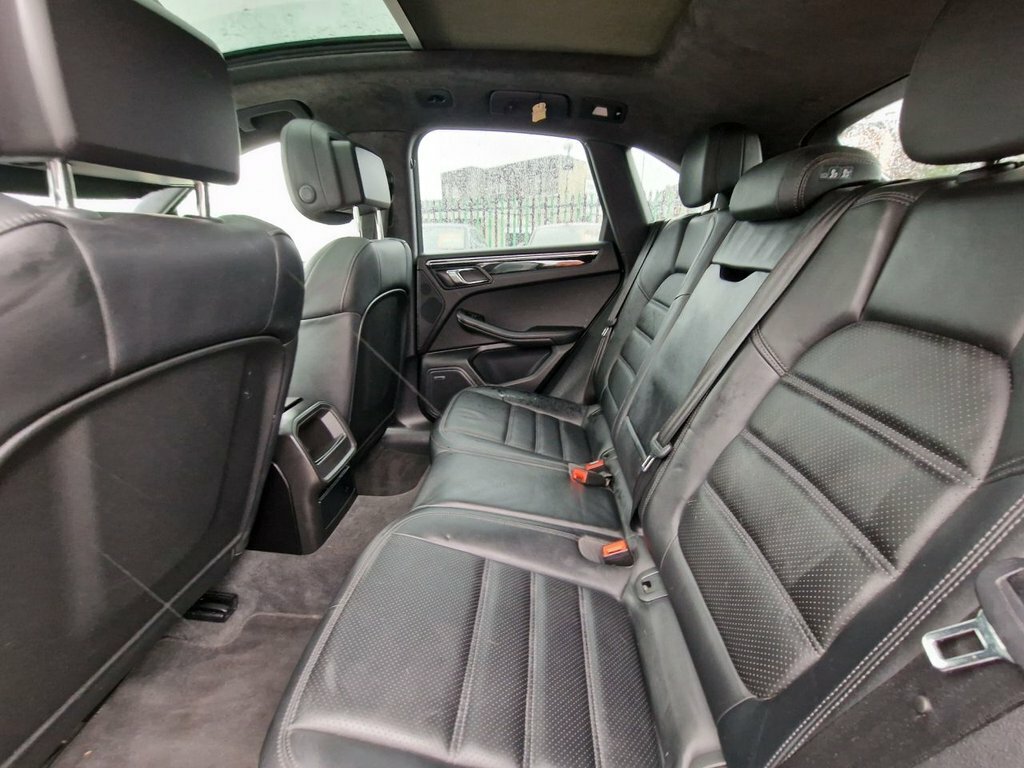 Porsche Macan 5dr Pdk Grey #50