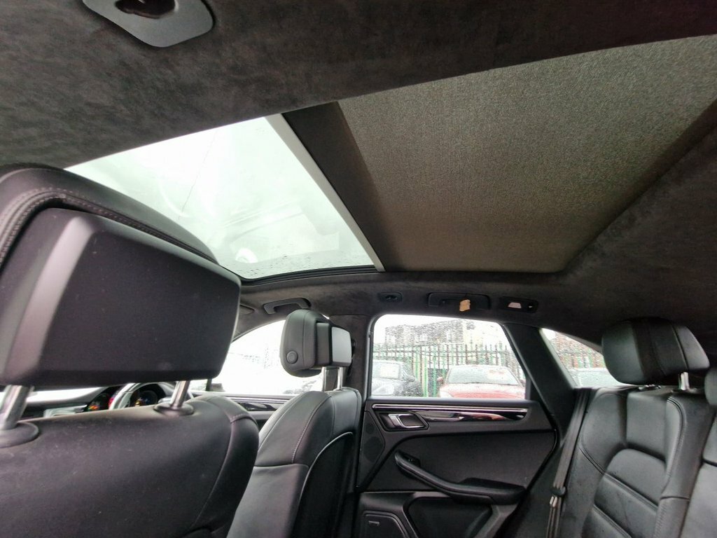 Porsche Macan 5dr Pdk Grey #52