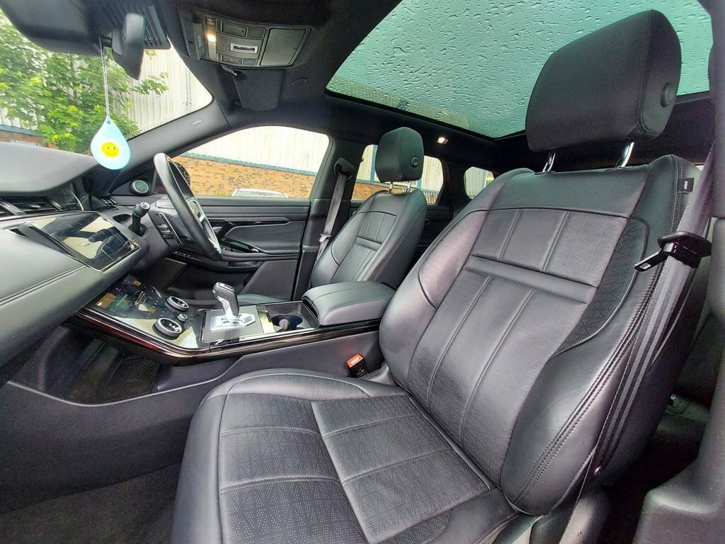 Land Rover Range Rover Evoque 1.5L R-dynamic Hse Red