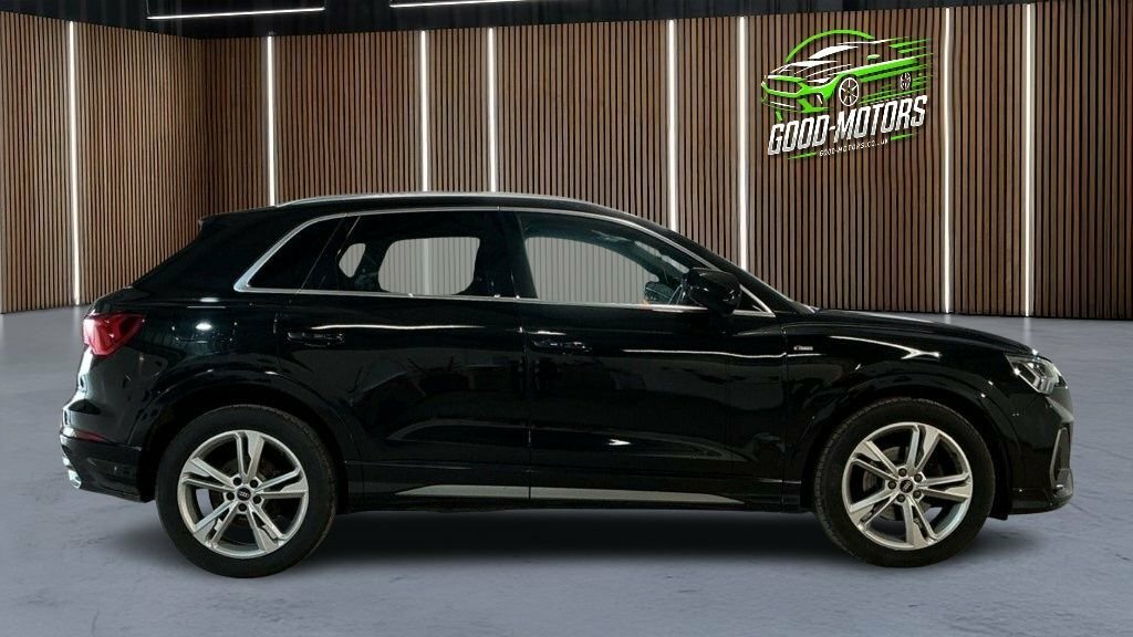 Audi Q3 2L S Line TGZ3019 Black #3