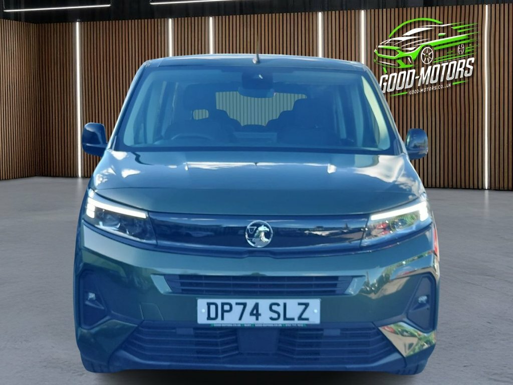 Vauxhall Combo-e Life Mpv Green #3