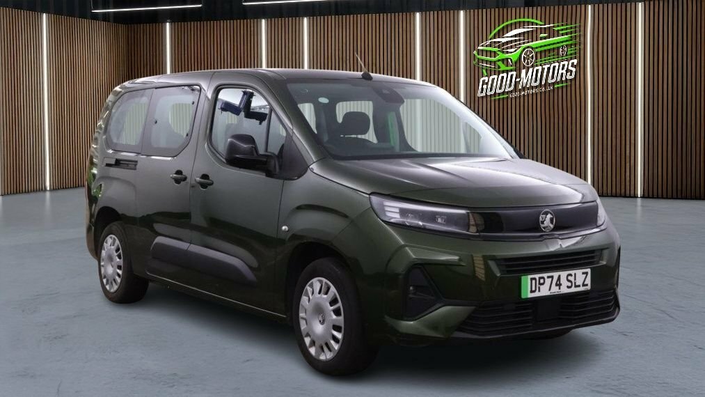 Vauxhall Combo-e Life Mpv Green
