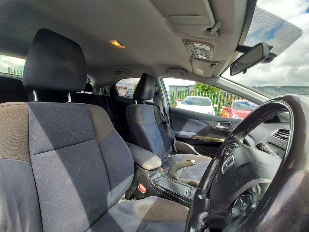 Honda Civic 1.4 I-vtec Se 2012 White #12
