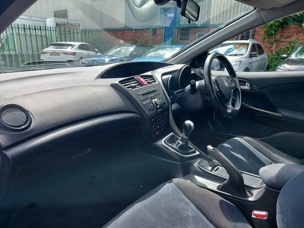 Honda Civic 1.4 I-vtec Se 2012 White #13