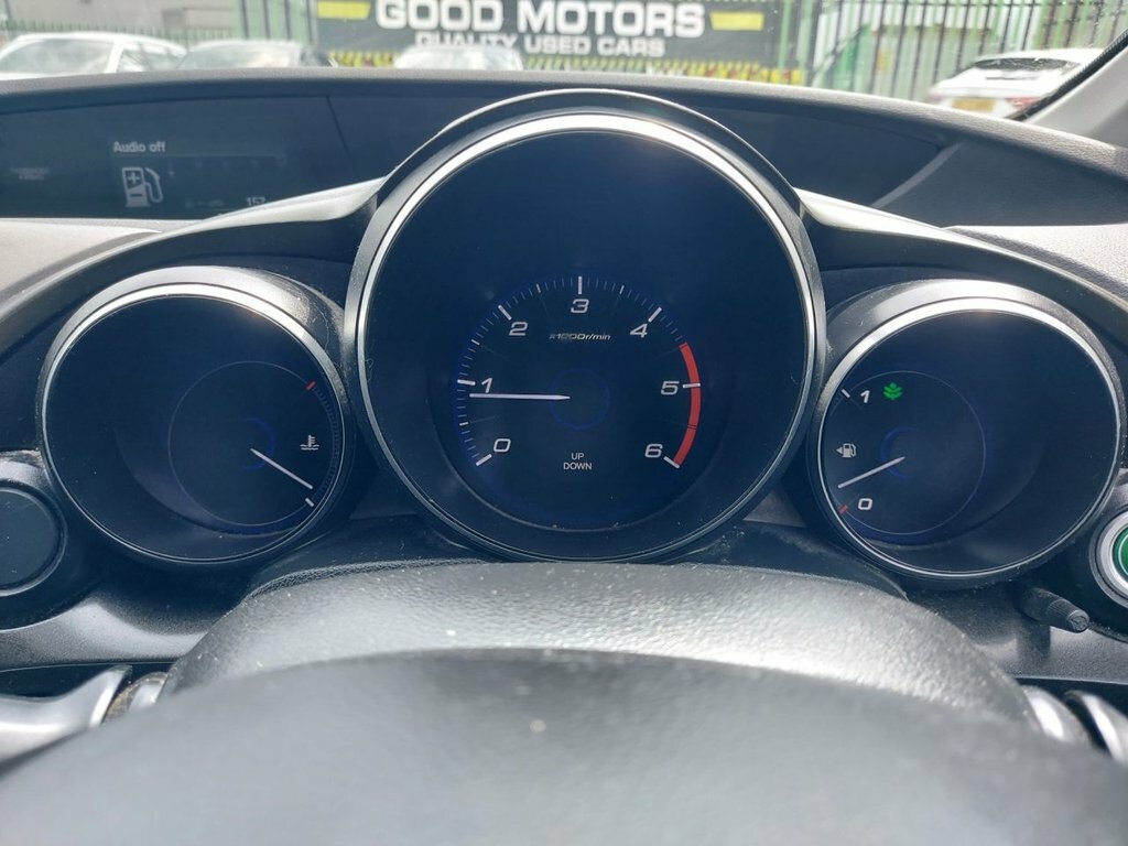 Honda Civic 1.4 I-vtec Se 2012 White #18