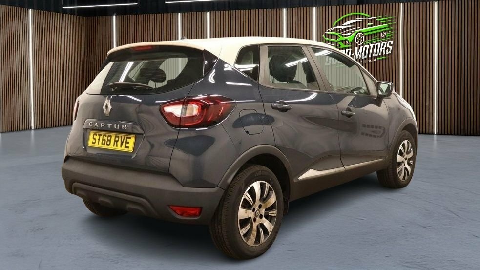 Renault Captur Captur Iconic Tce Black #4