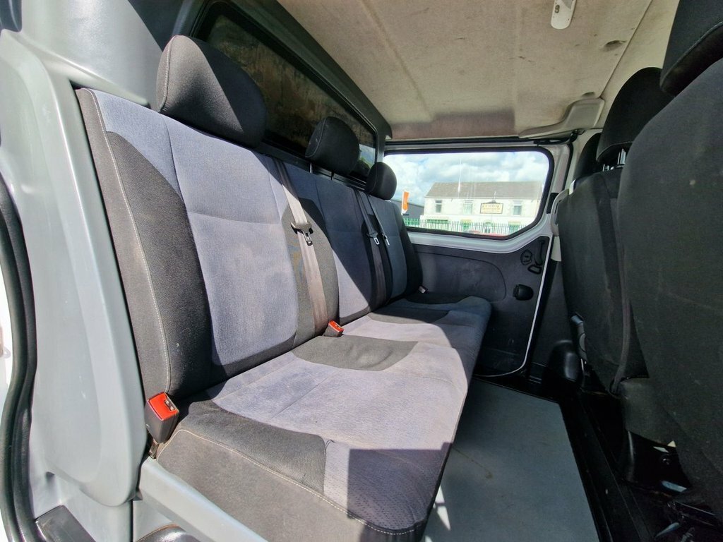 Vauxhall Vivaro 1.6 Cdti 2900 Sportive Panel Van Silver #19