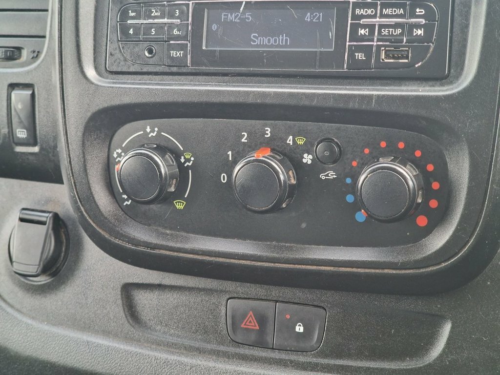 Vauxhall Vivaro 1.6 Cdti 2900 Sportive Panel Van Silver #13