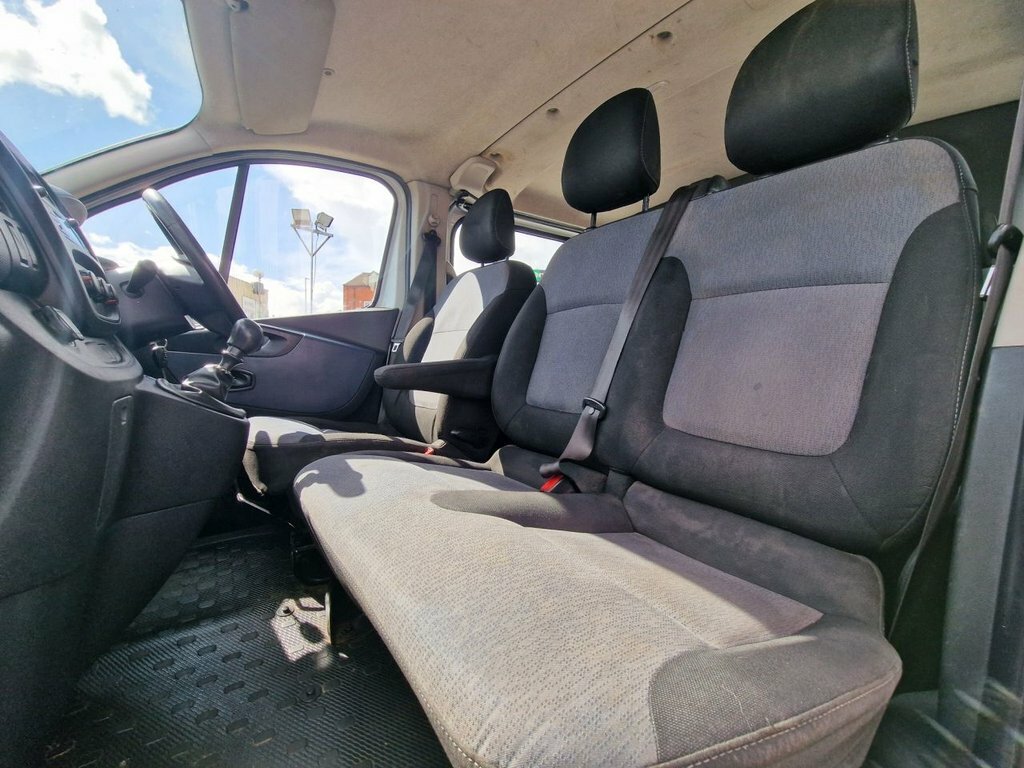 Vauxhall Vivaro 1.6 Cdti 2900 Sportive Panel Van Silver #28