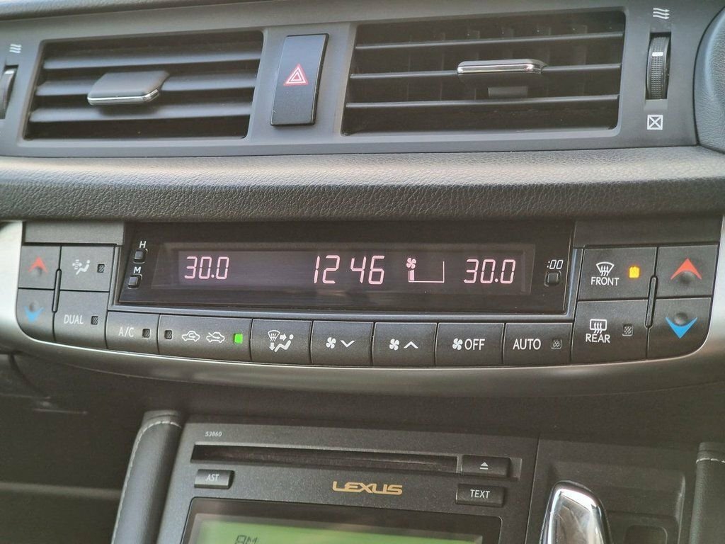 Lexus CT 200H Hatchback White #20