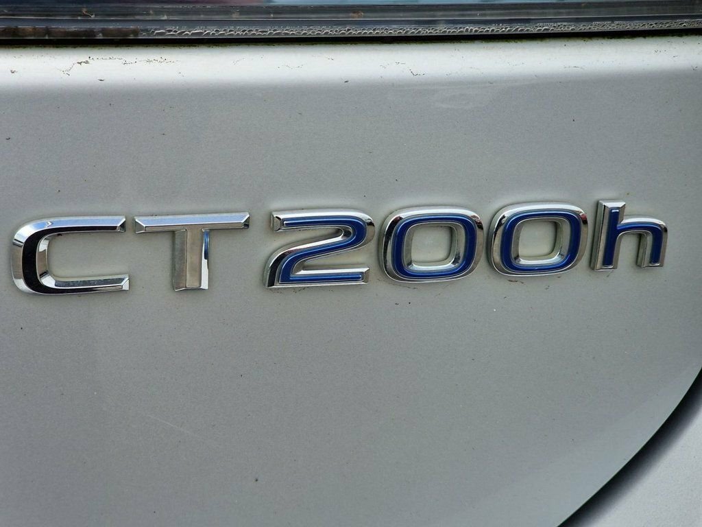 Lexus CT 200H Hatchback White #31